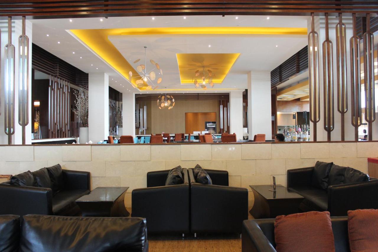 Novotel Balikpapan Exterior foto